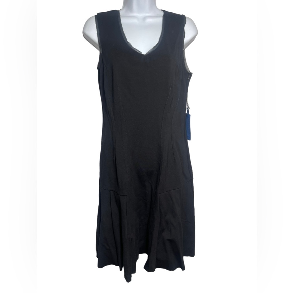 NWT Simply Vera Wang size medium‎ little black dress